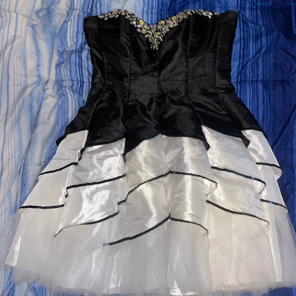 Mini Black and white Prom/Event Dress with Rhinestones